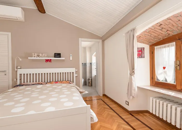 Apartment Scaldacuore - Historic Filatoio *