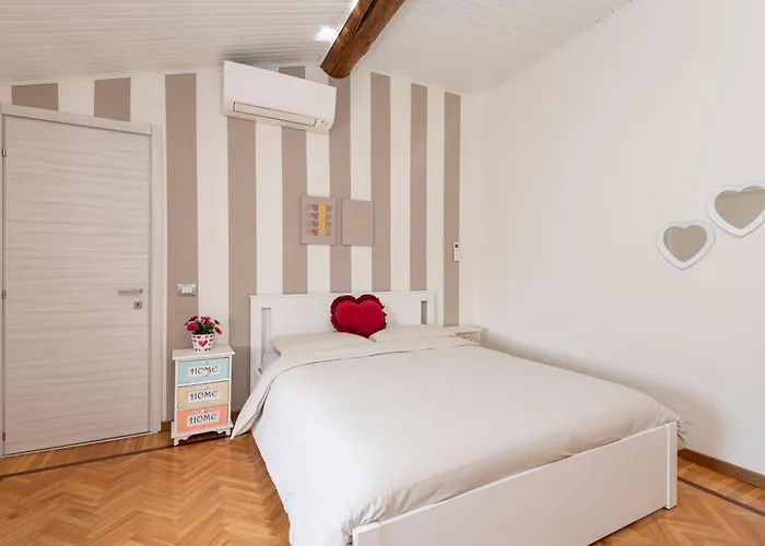 Apartment Scaldacuore - Historic Filatoio